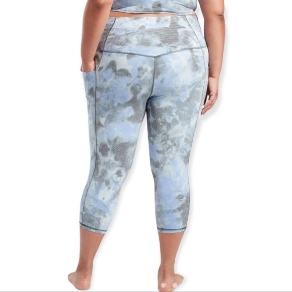 Athleta Salutation Stash Pocket Textured Capri new in bag with tags - Picture 2 of 3